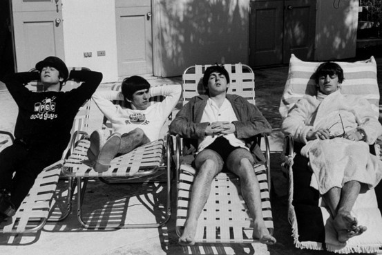 Lounging-around-the-beatles-14636436-553-369
